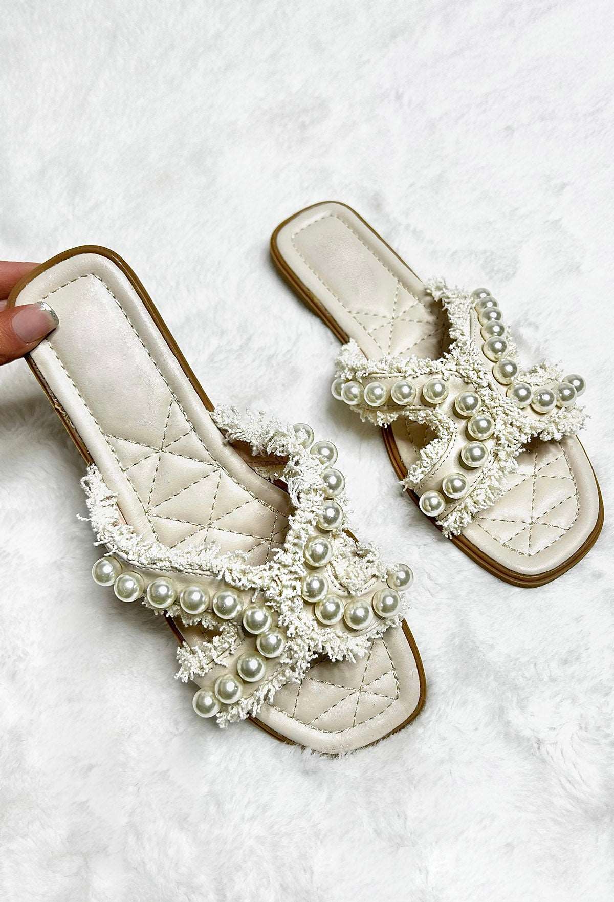 Beach Vacay Cream Pearl Embellished Sandals With Fringing Detail