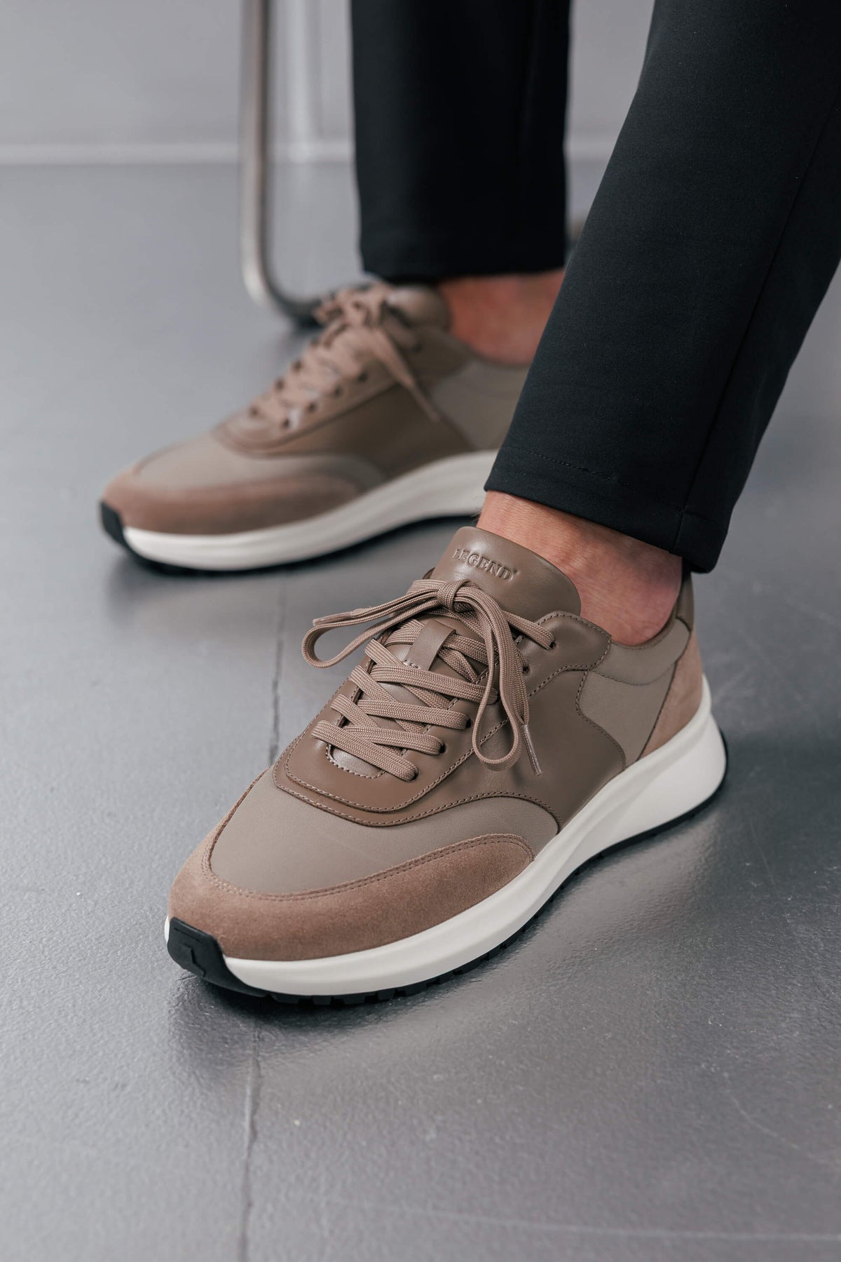 FORMA RUNNER - BROWN