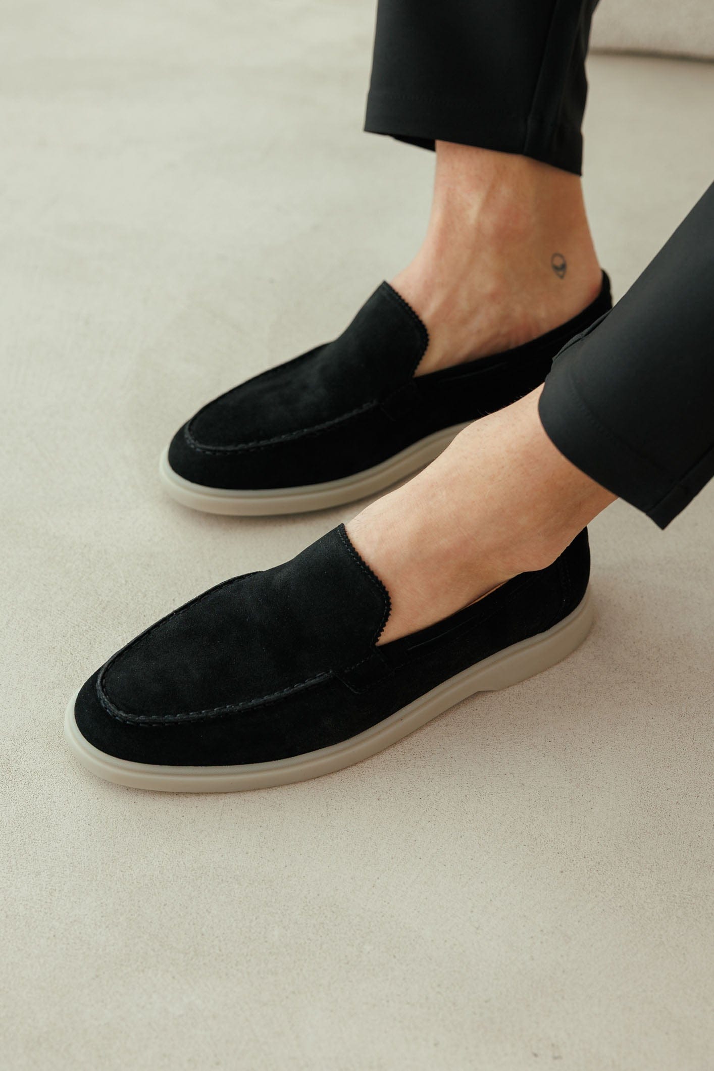 SUEDE LOAFER - BLACK