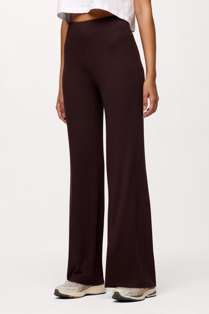 Slinky Rib Streamline Pant | Espresso