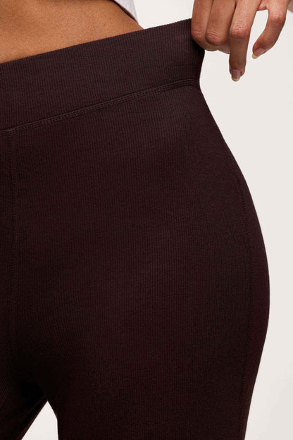 Slinky Rib Streamline Pant | Espresso