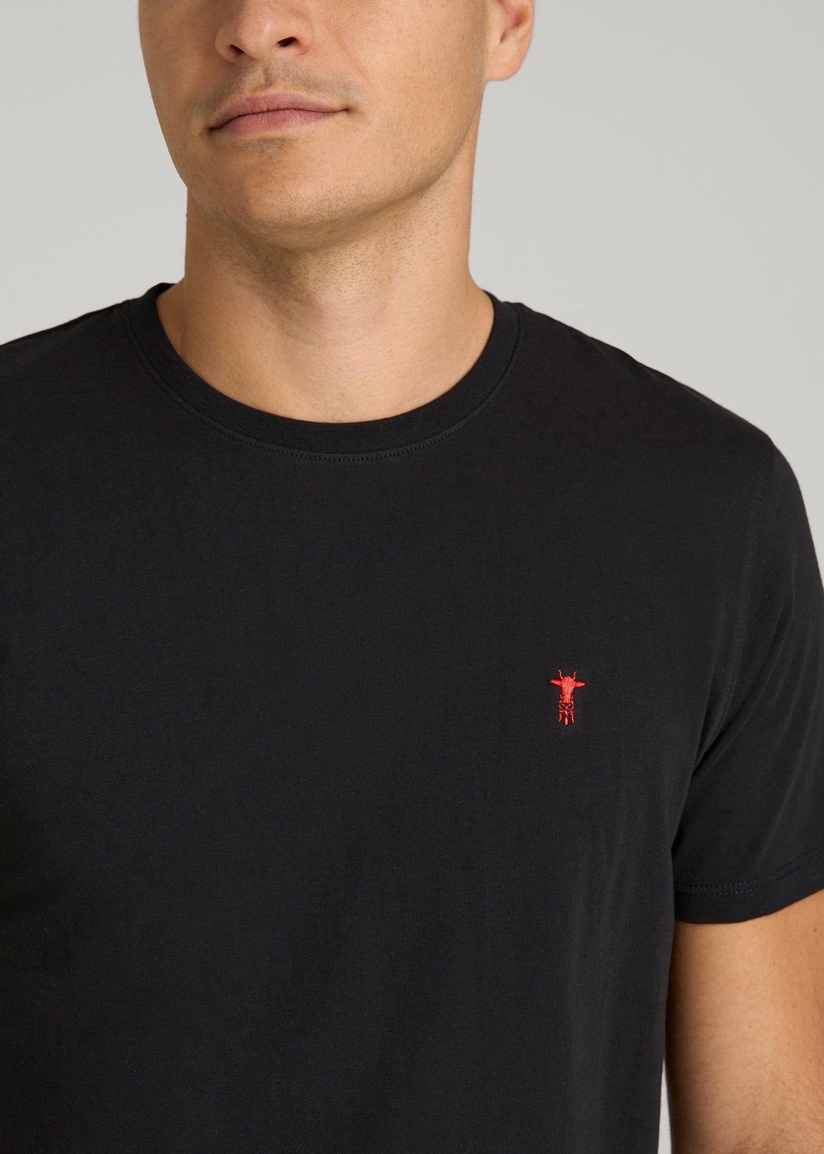 MODERN-FIT Embroidered Logo Crewneck T-Shirt for Tall Men in Black