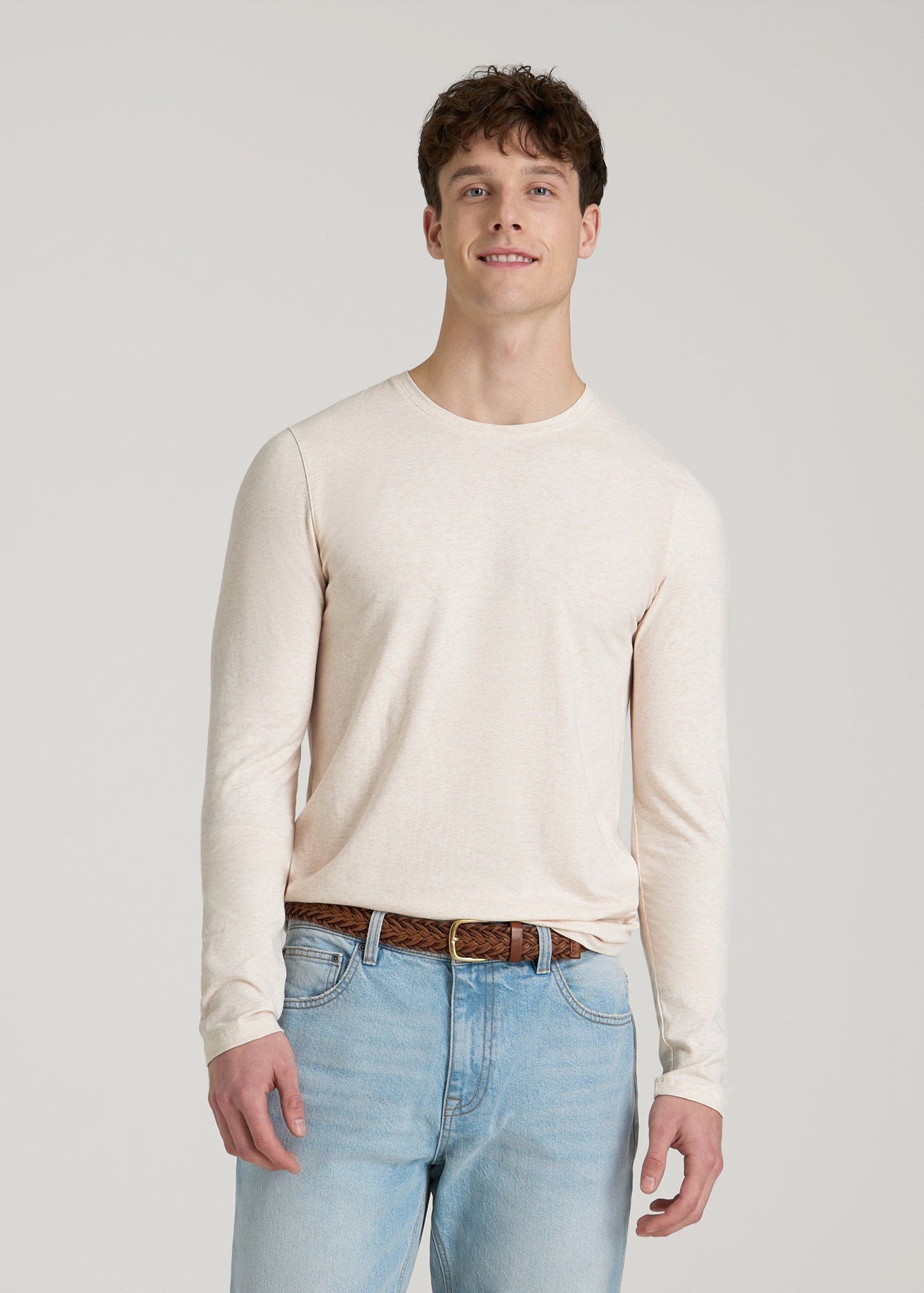 The Essential Modern Fit Crewneck Long Sleeve Tee for Tall Men in Heathered Oatmeal
