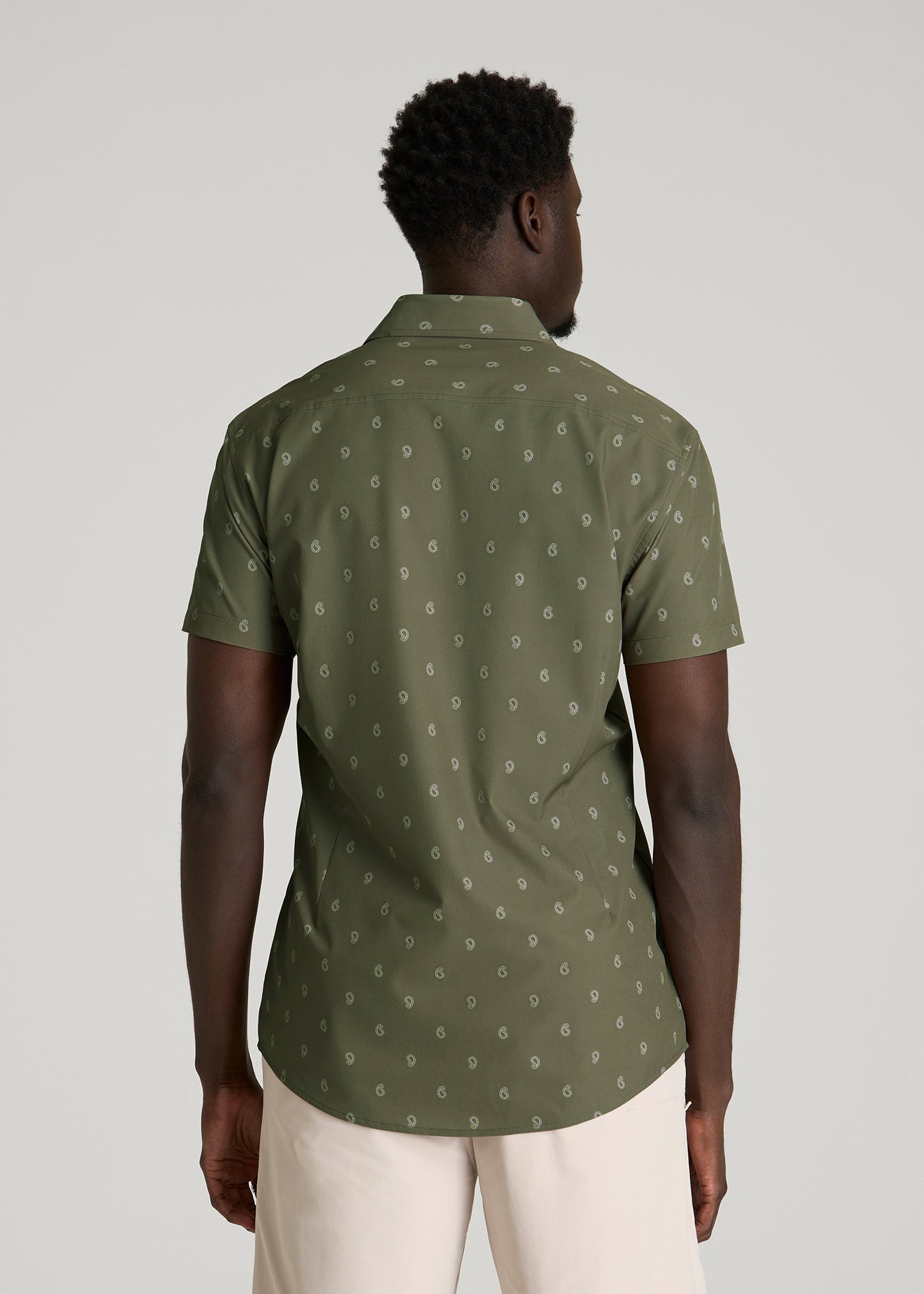 Short Sleeve Traveler Stretch Button Shirt for Tall Men in Olive Mini Paisley