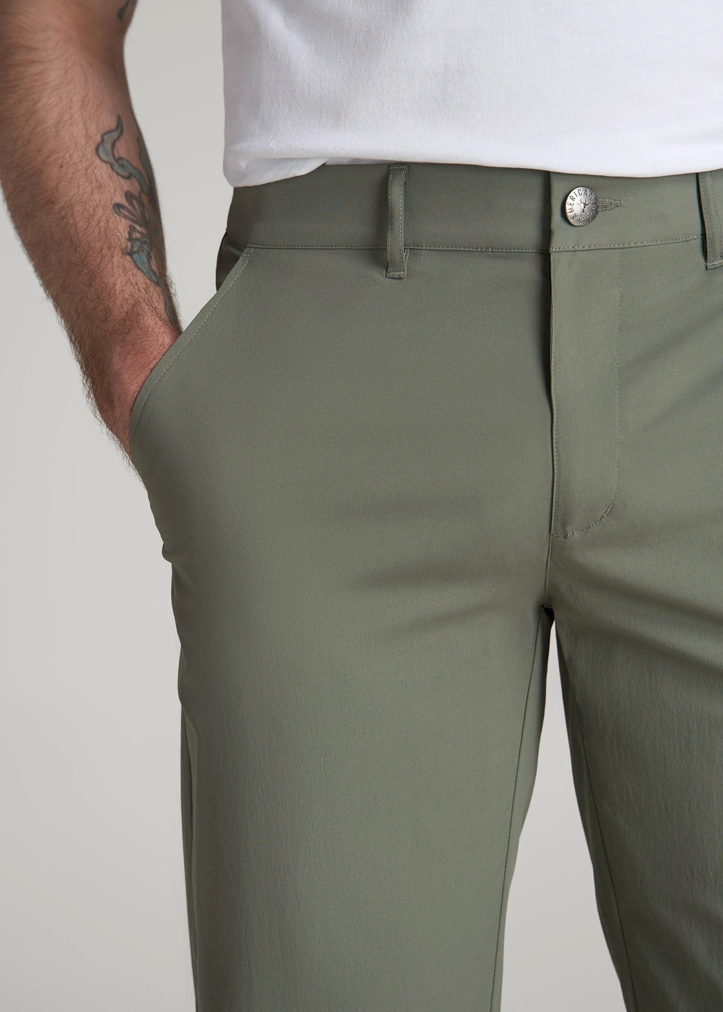 TAPERED FIT Traveler Chino Pants for Tall Men in Wreath Green