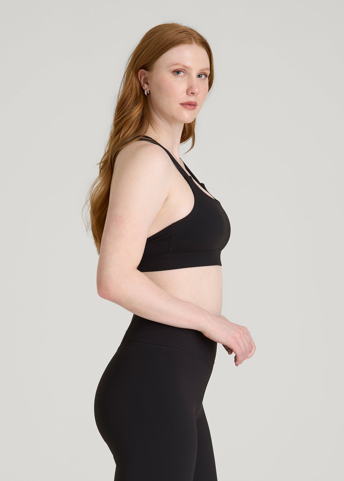 Balance Multi-Strap Sports Bra for Tall Women in Black