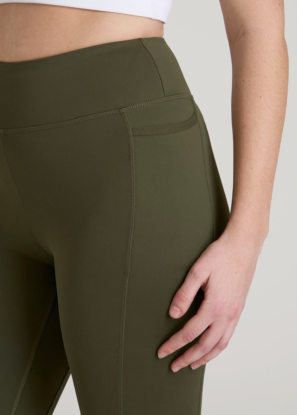 Bella Outer-Pocket Leggings for Tall Women in Forest Night