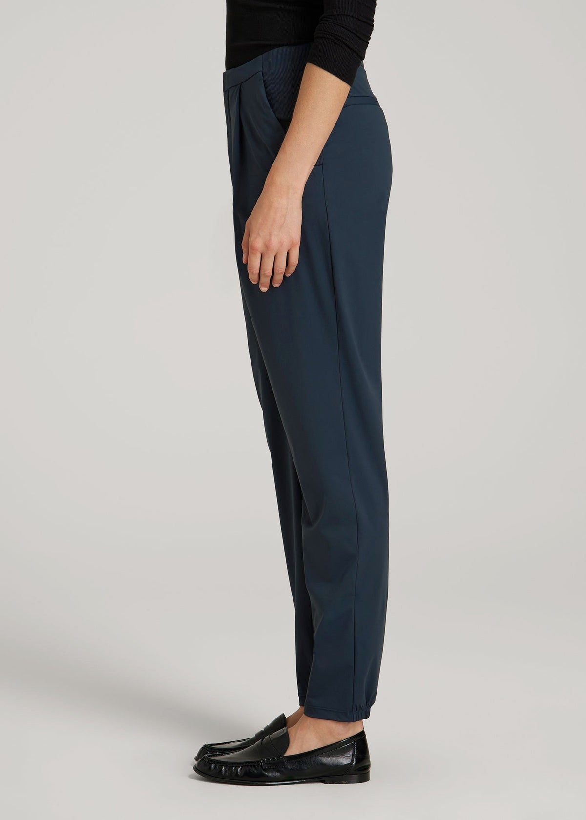 Commuter Pleated Jogger Pant in for Tall Women Navy