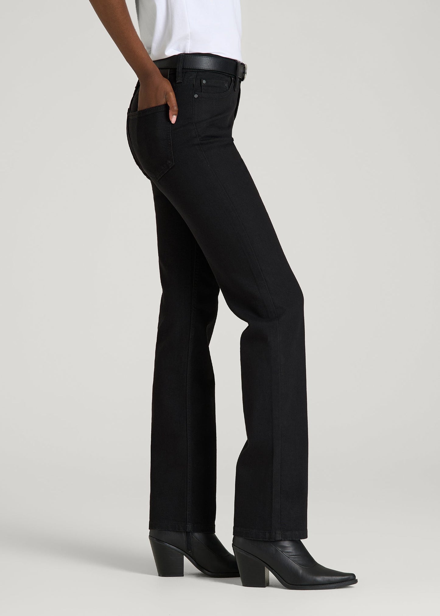 Mid-Rise Straight Fit Jeans for Tall Women in Optimum Black