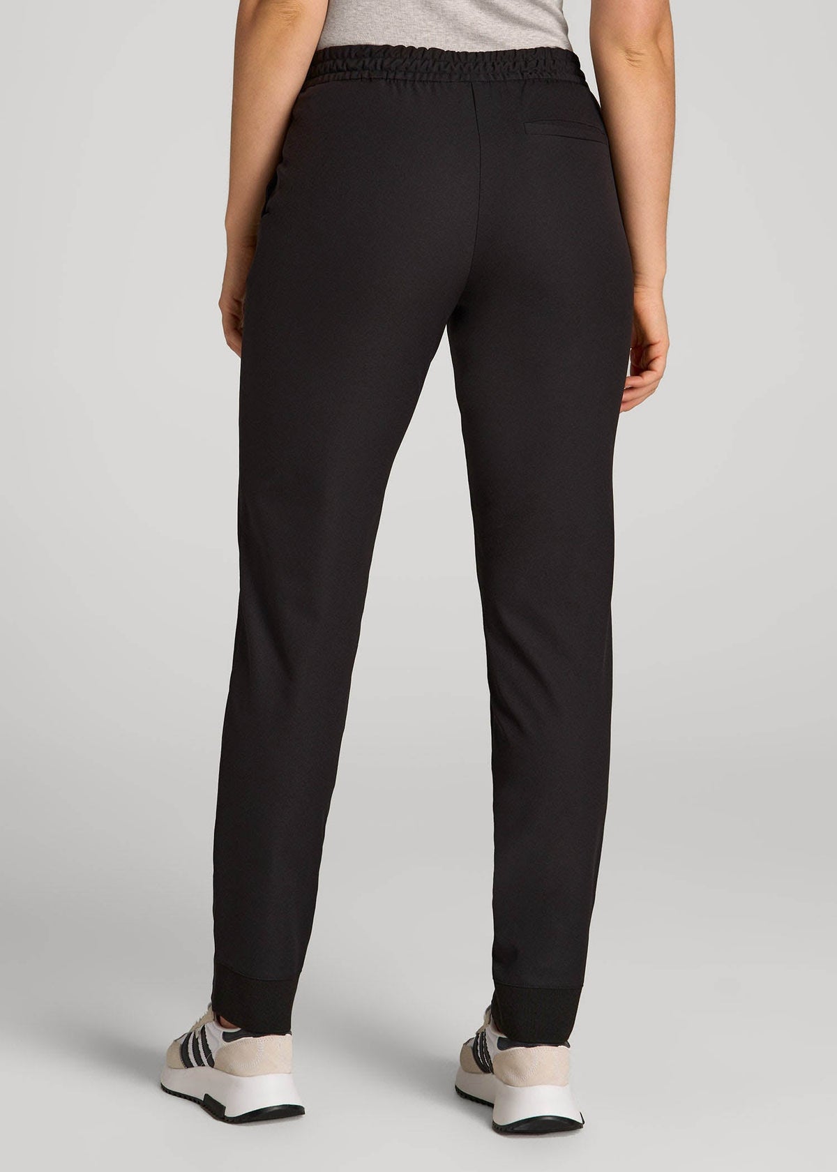 Pull-on Traveler Pants 2.0 for Tall Women in Black