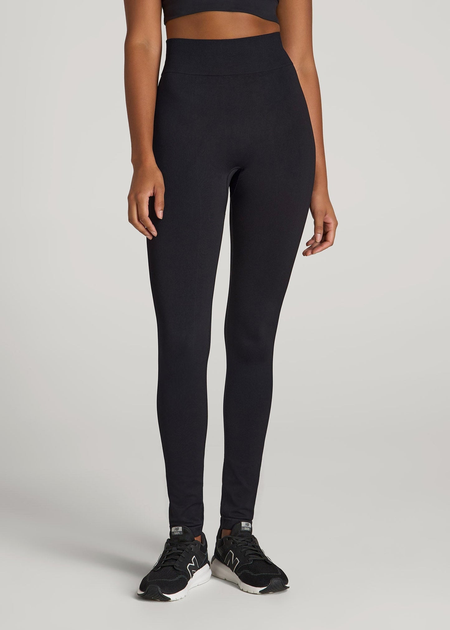Seamless Leggings for Tall Women in Black