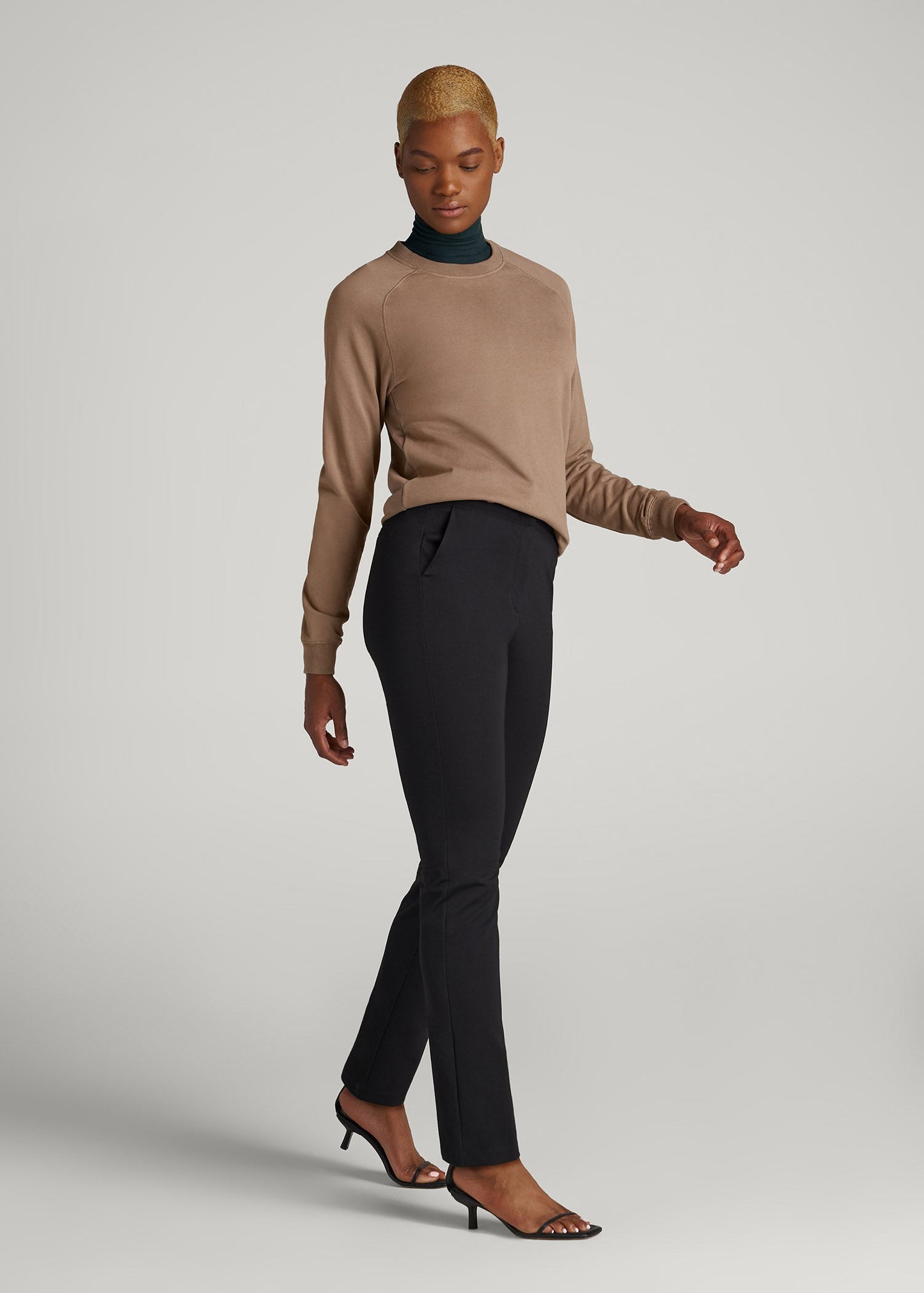 SLIM-Fit Dress Pants for Tall Women in Black
