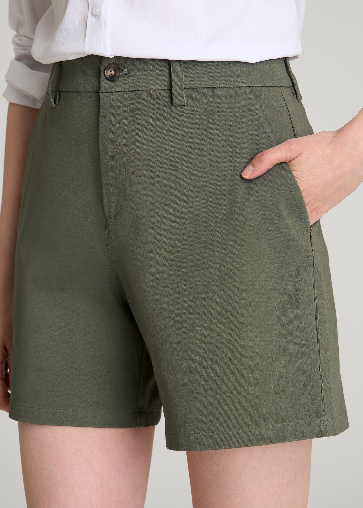Stretch Commuter Chino Shorts for Tall Women in Olive
