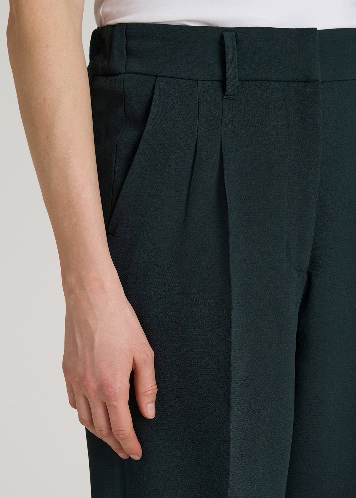 Wide Leg Pleated Dress Pants 2.0 for Tall Women in Midnight Green
