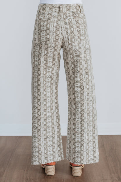 Scale Back Wide Leg Pants