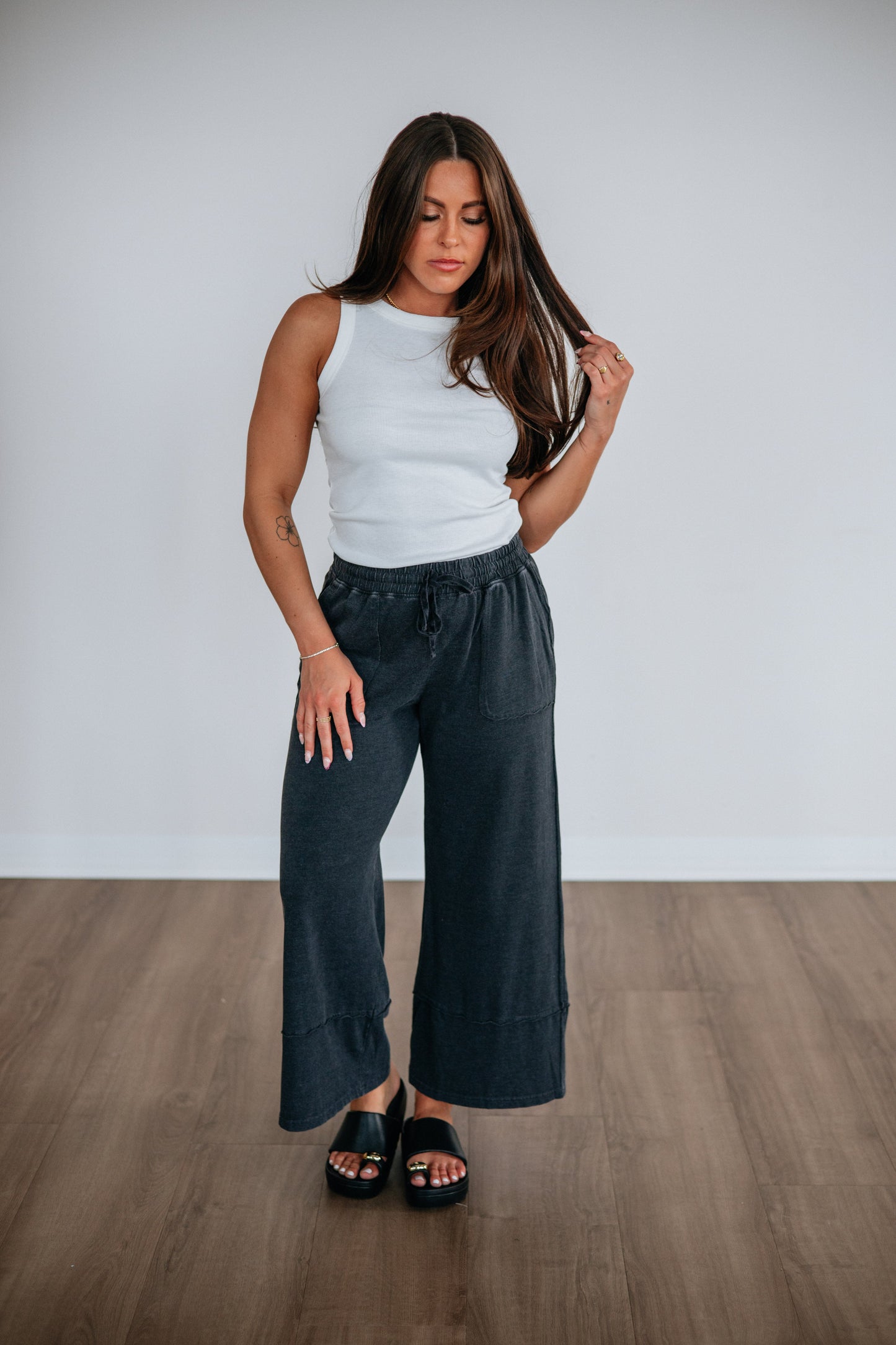 Zenia Wide Leg Pants