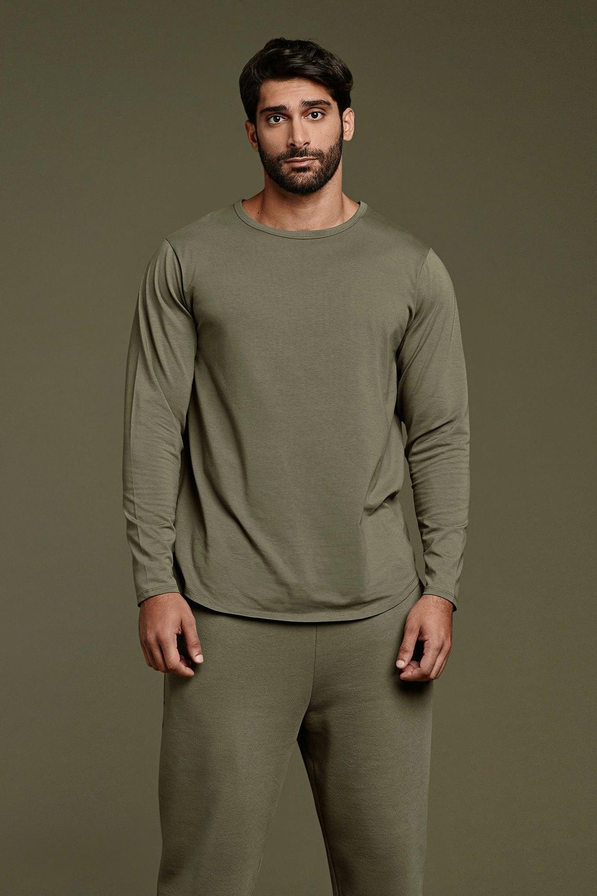 Long Sleeve Curved Hem T-Shirt