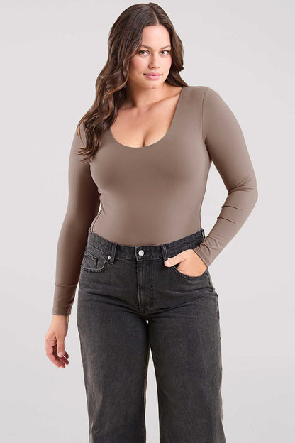 Long Sleeve Scoop Neck Bodysuit | Mocha