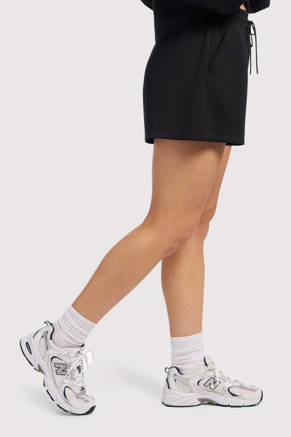 Soft Motion High-Rise Short | Black