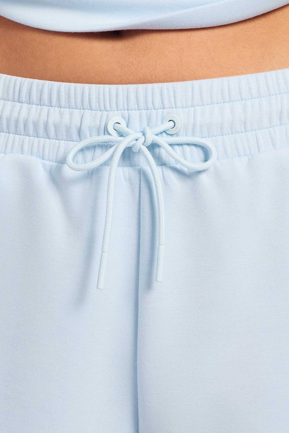 Soft Motion High-Rise Short | Cloud