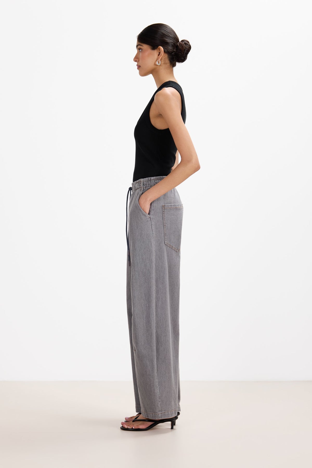 Juno Elastic Waist Barrel Jeans | Washed Grey