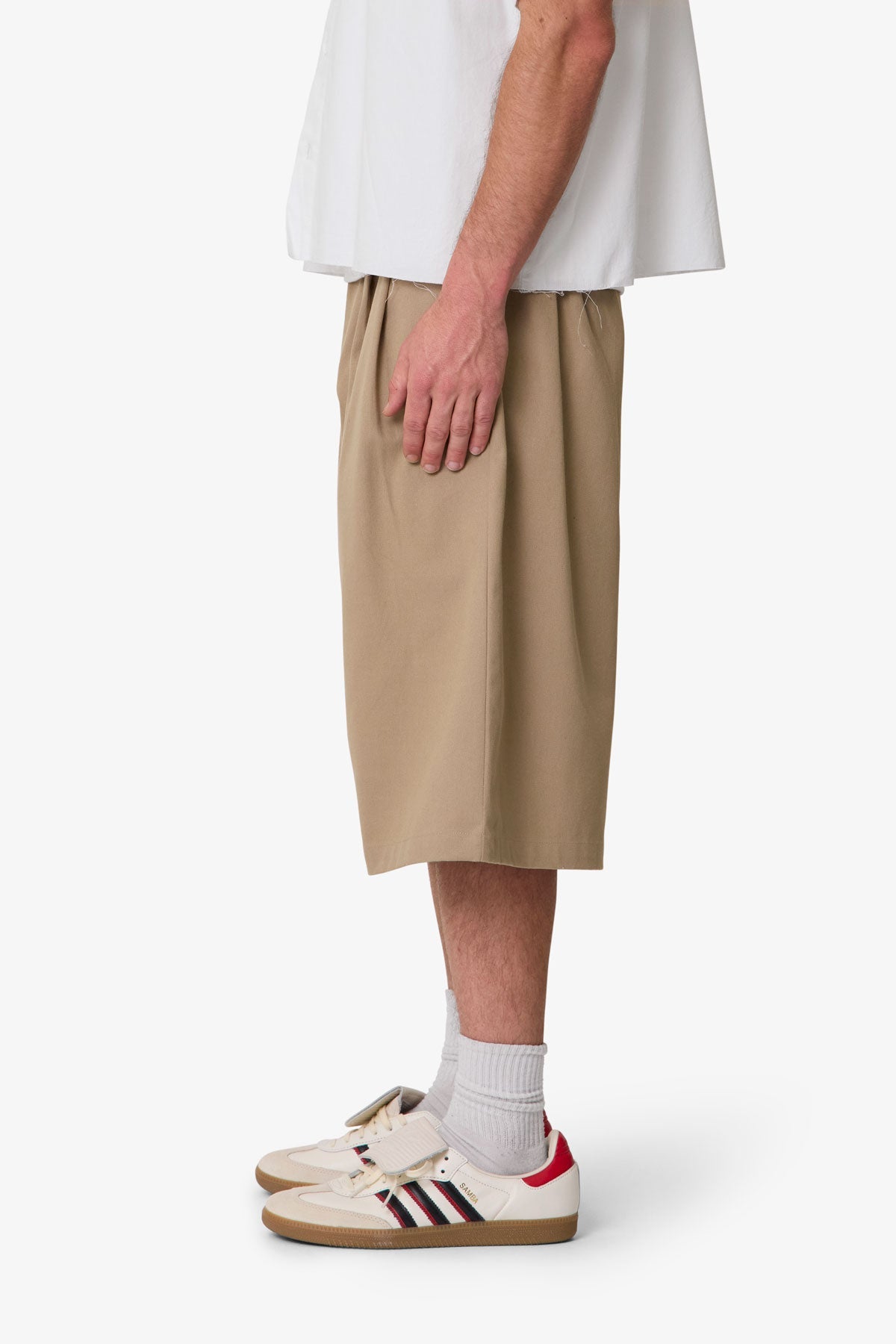 Pleated Twill Shorts - Khaki
