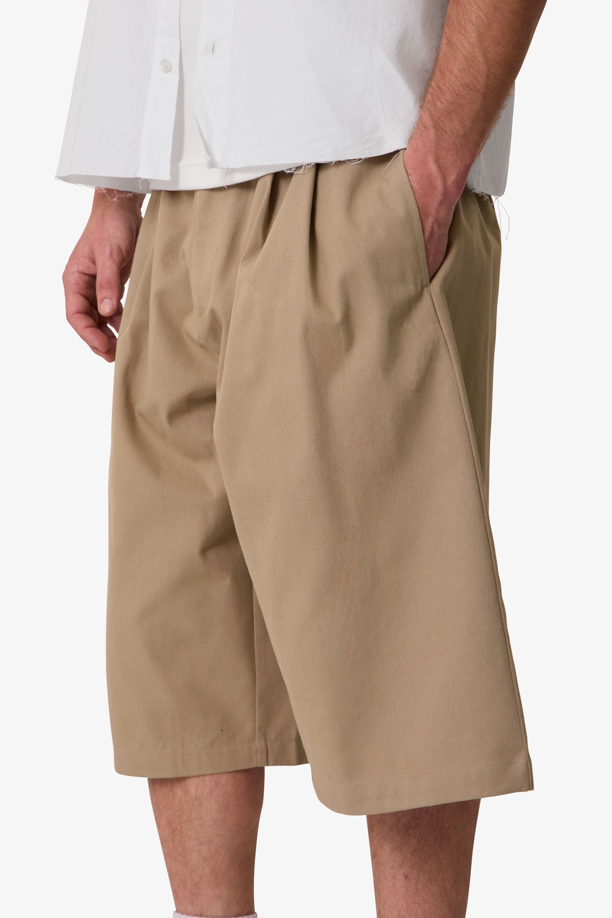 Pleated Twill Shorts - Khaki