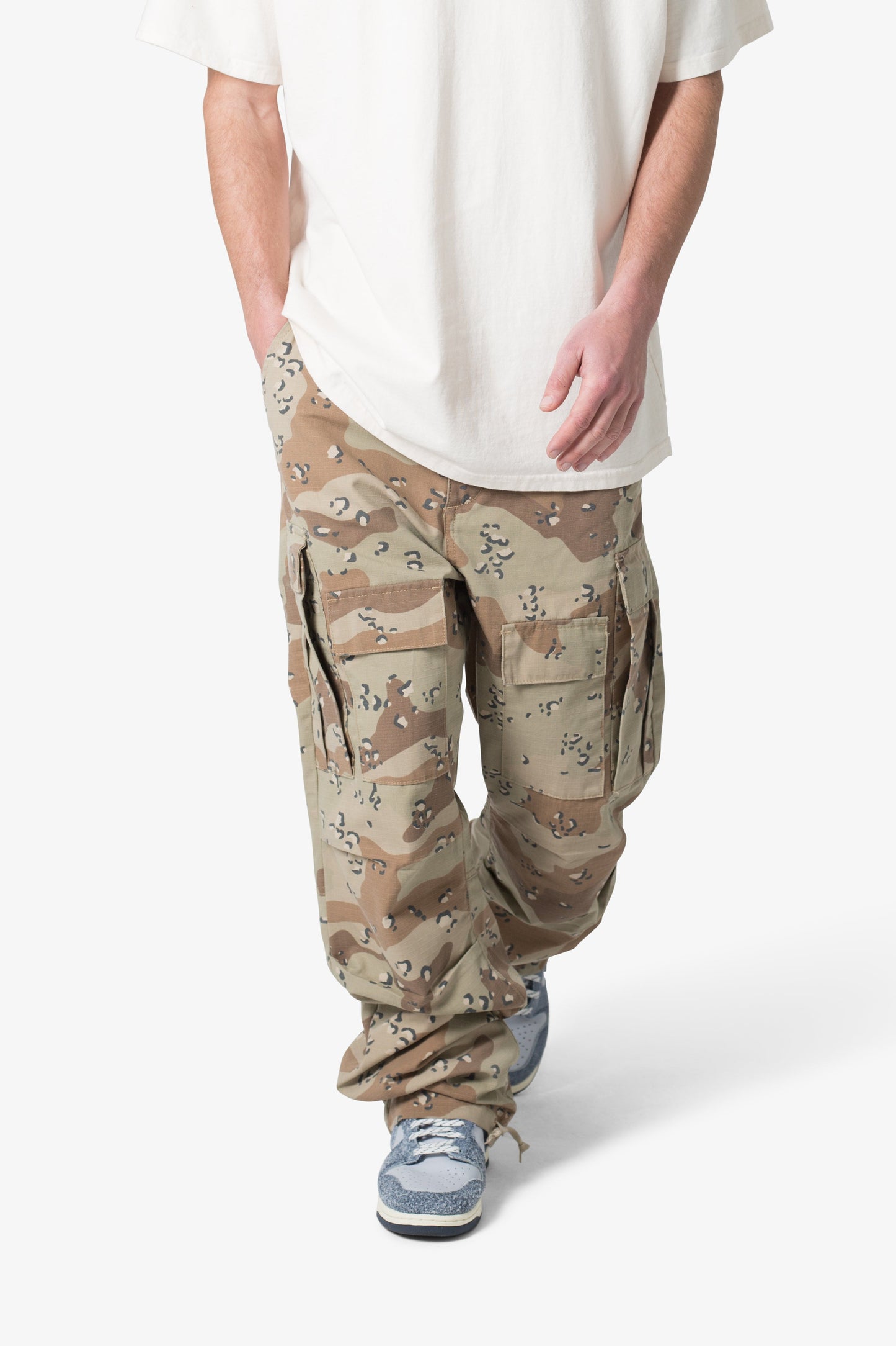 ULTRA BAGGY CAMO CARGO PANTS