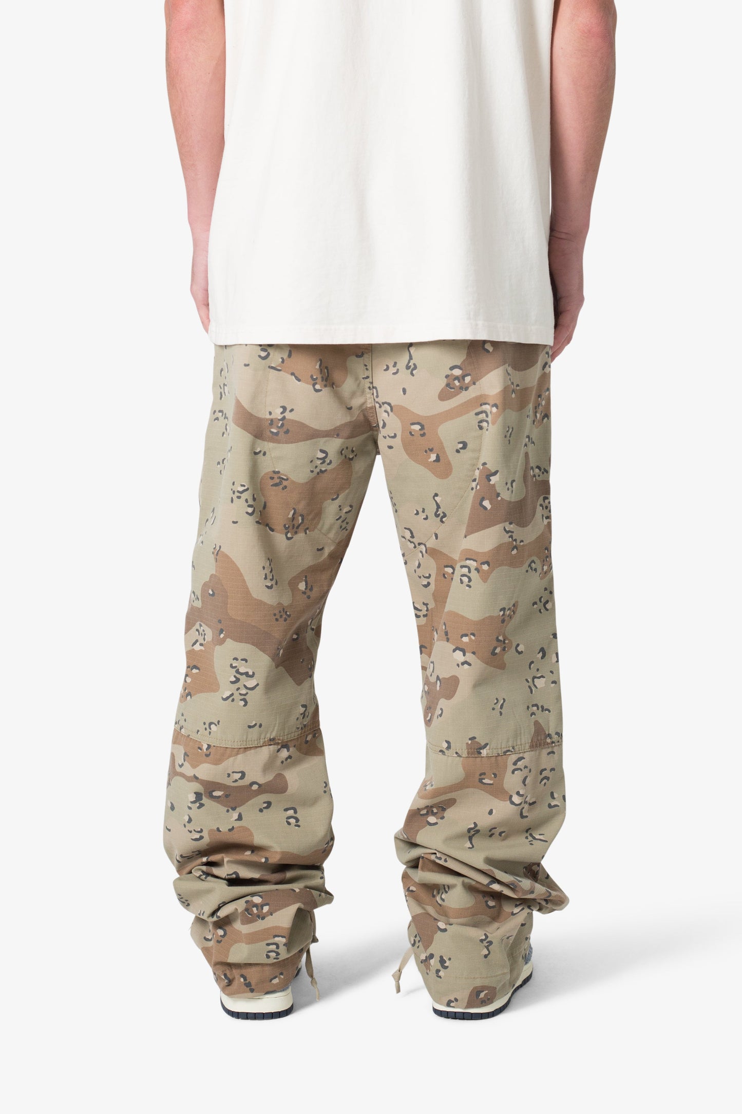 ULTRA BAGGY CAMO CARGO PANTS