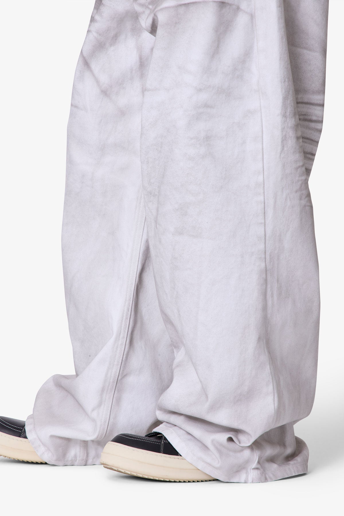 Ultra Wide Stained Denim - White