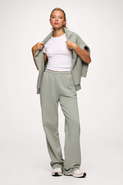 Core Fleece Wide Leg Sweatpant | Pistachio