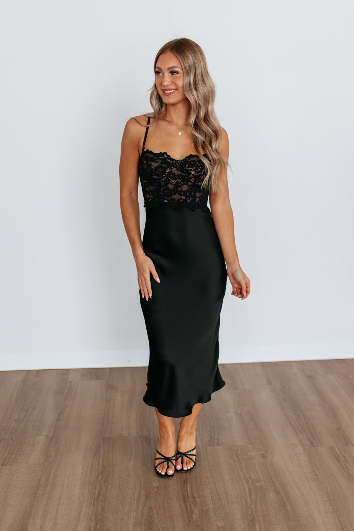 Violeta Midi Dress