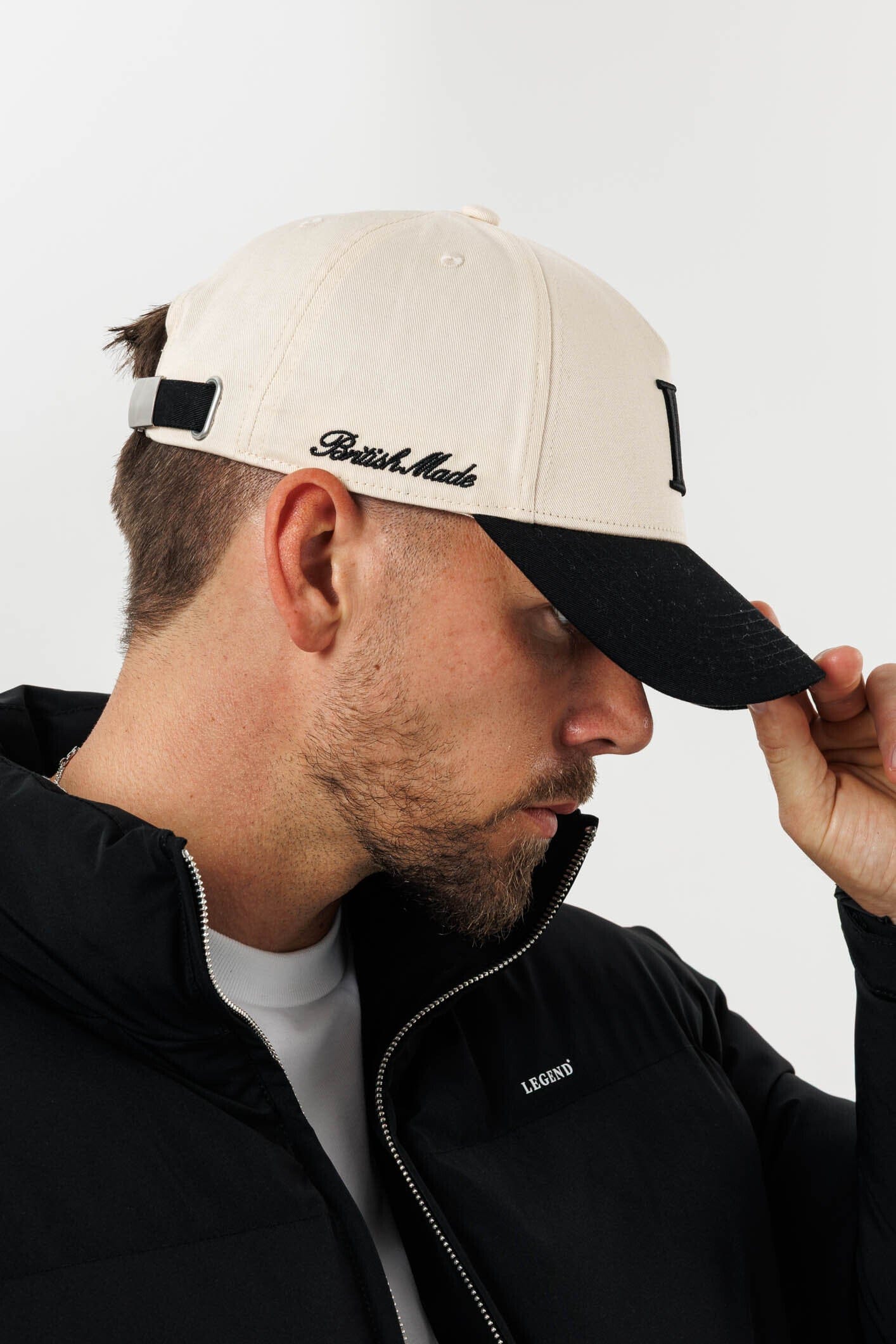 LEGEND INITIAL LOGO CAP - BLACK