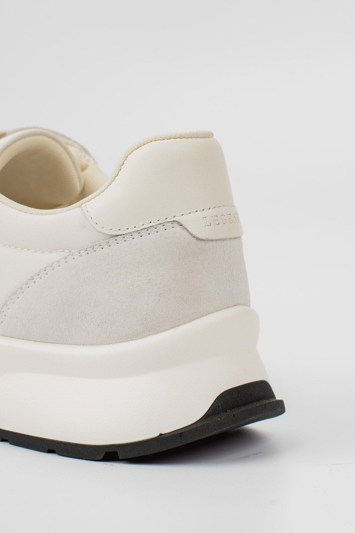 FORMA RUNNER - WHITE