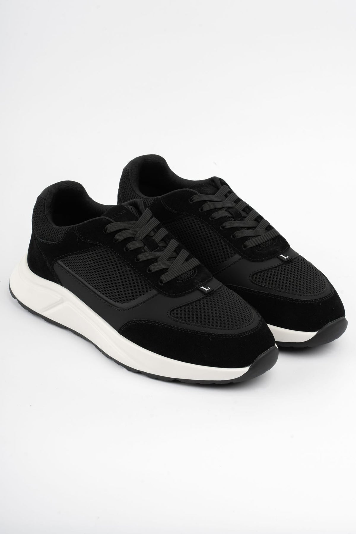 SOHO RUNNER - BLACK