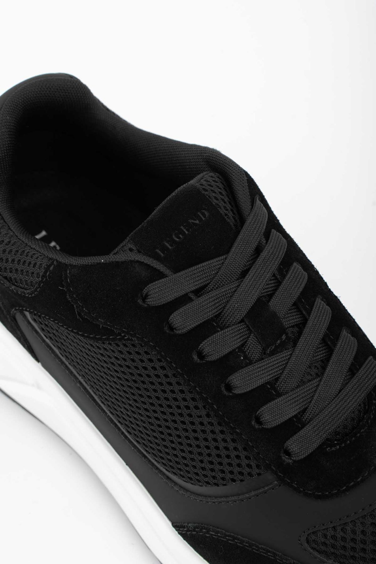SOHO RUNNER - BLACK