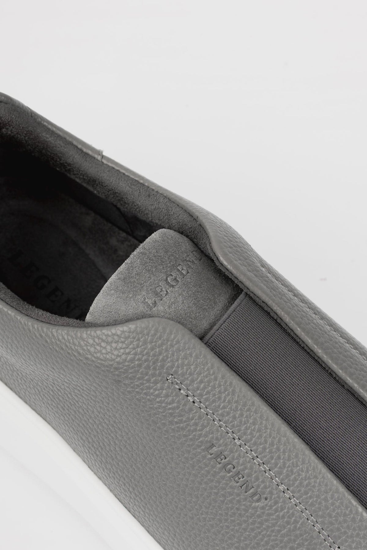 VELORA TRAINER - GREY