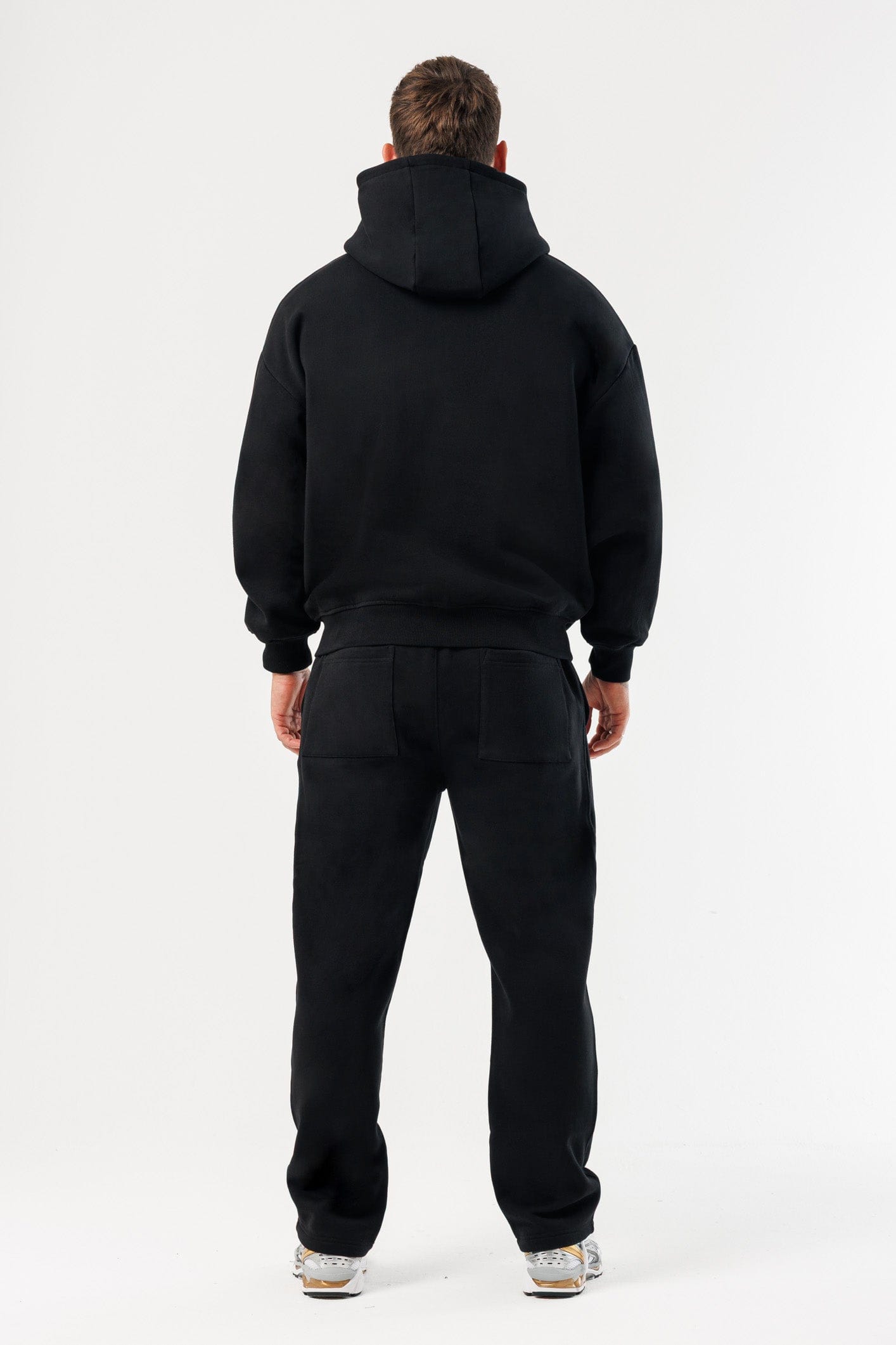 ZIPPED HOODIE - BLACK