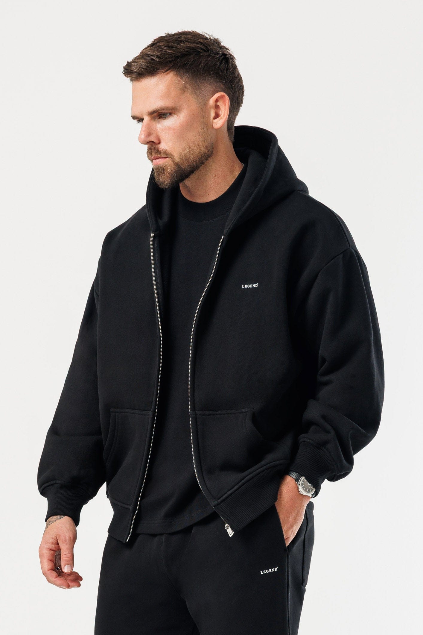 ZIPPED HOODIE - BLACK