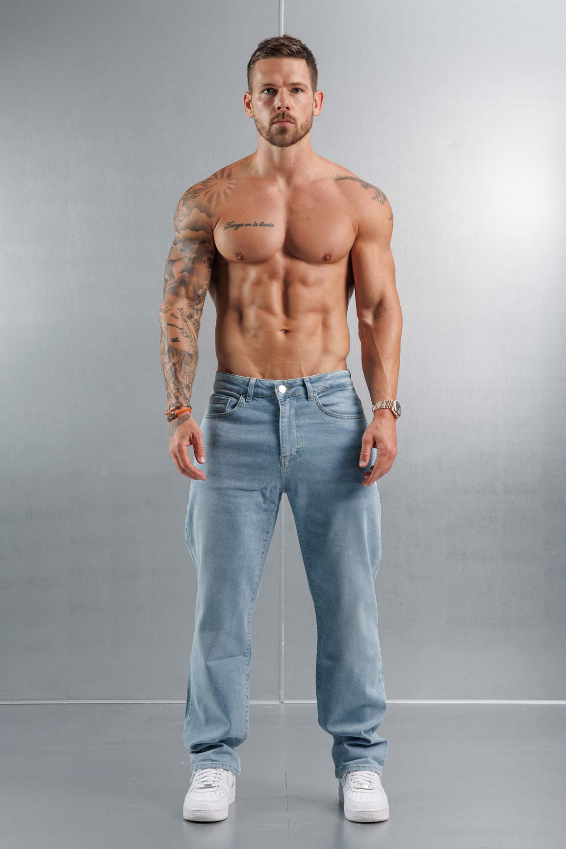 BAGGY JEANS - PALE BLUE WASH