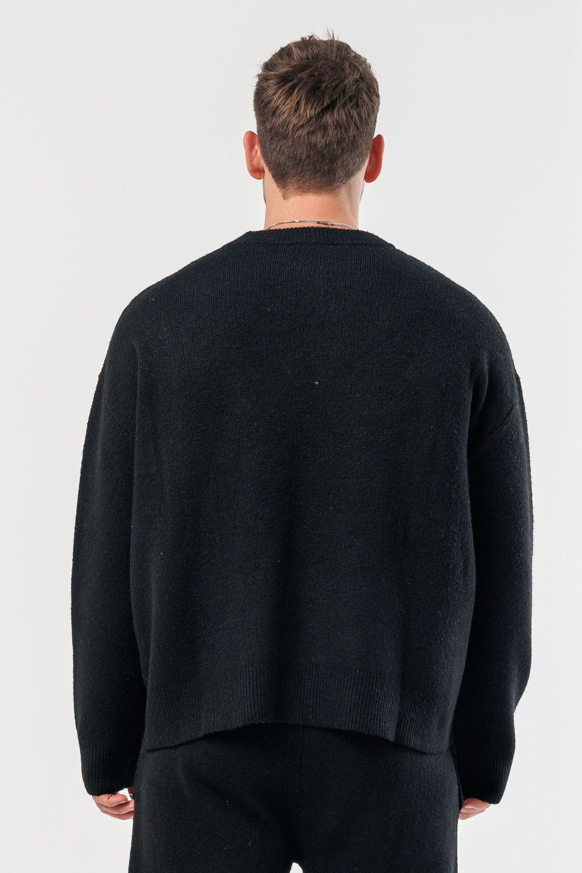 KNIT SWEATER - BLACK