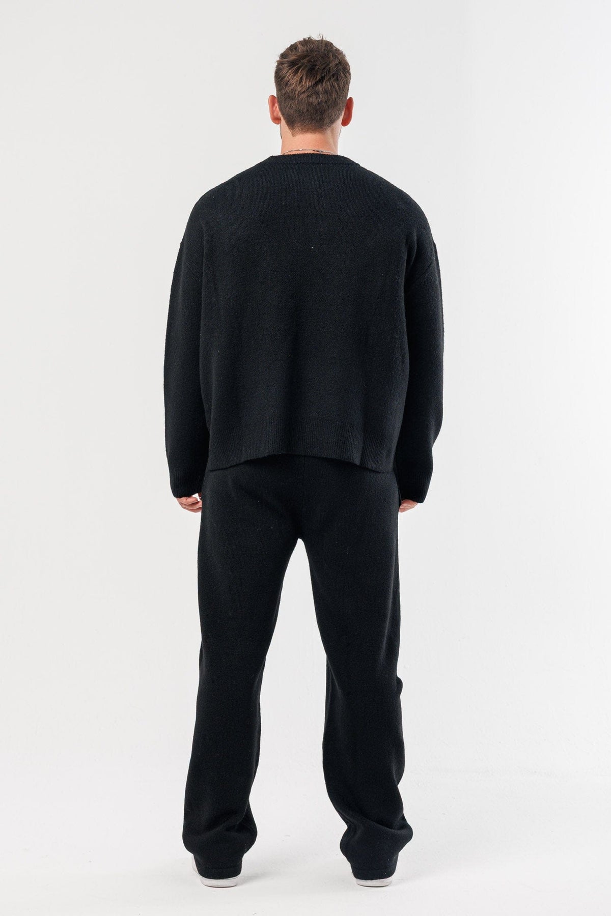 KNIT SWEATER - BLACK