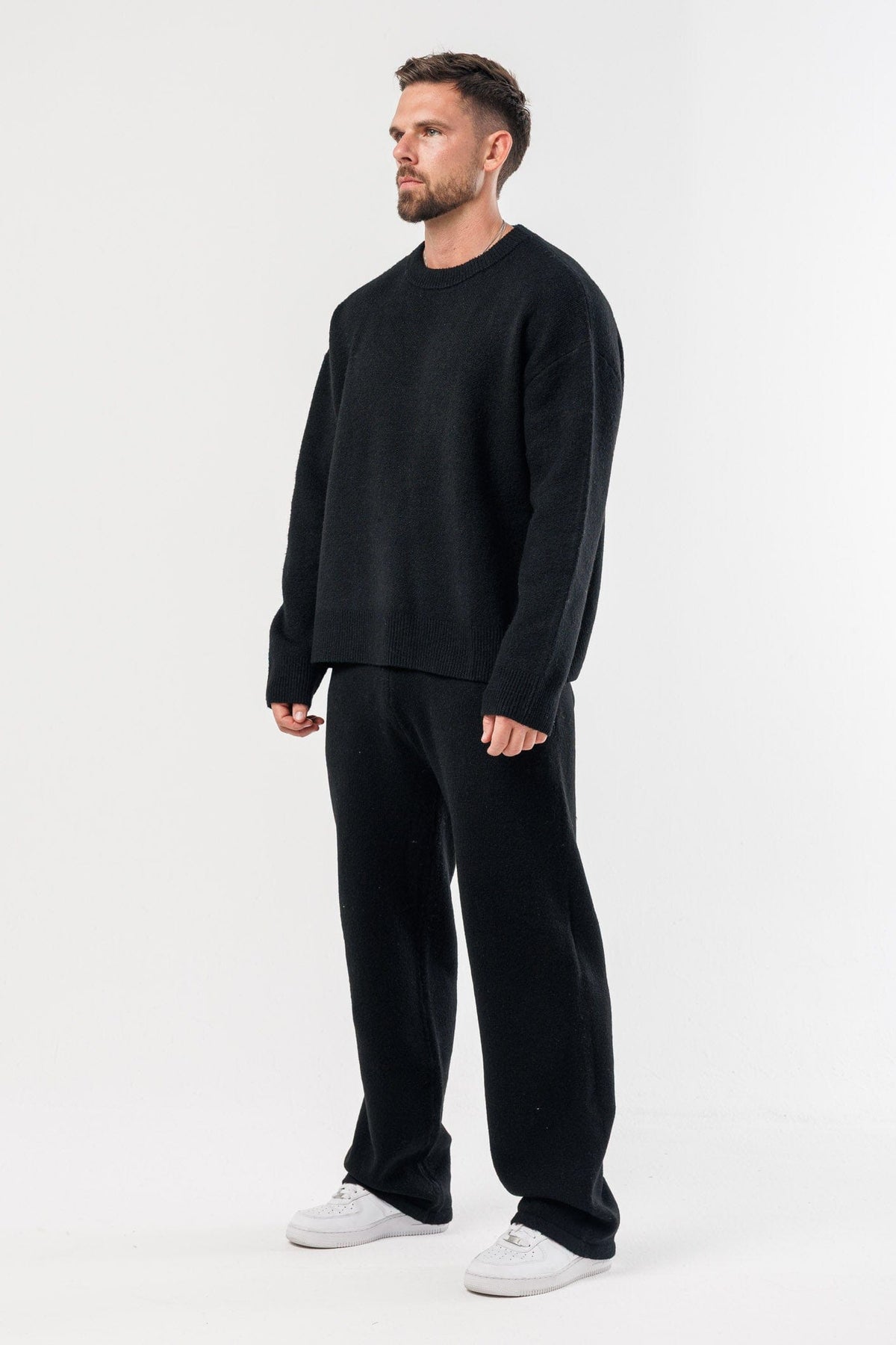 KNIT SWEATER - BLACK