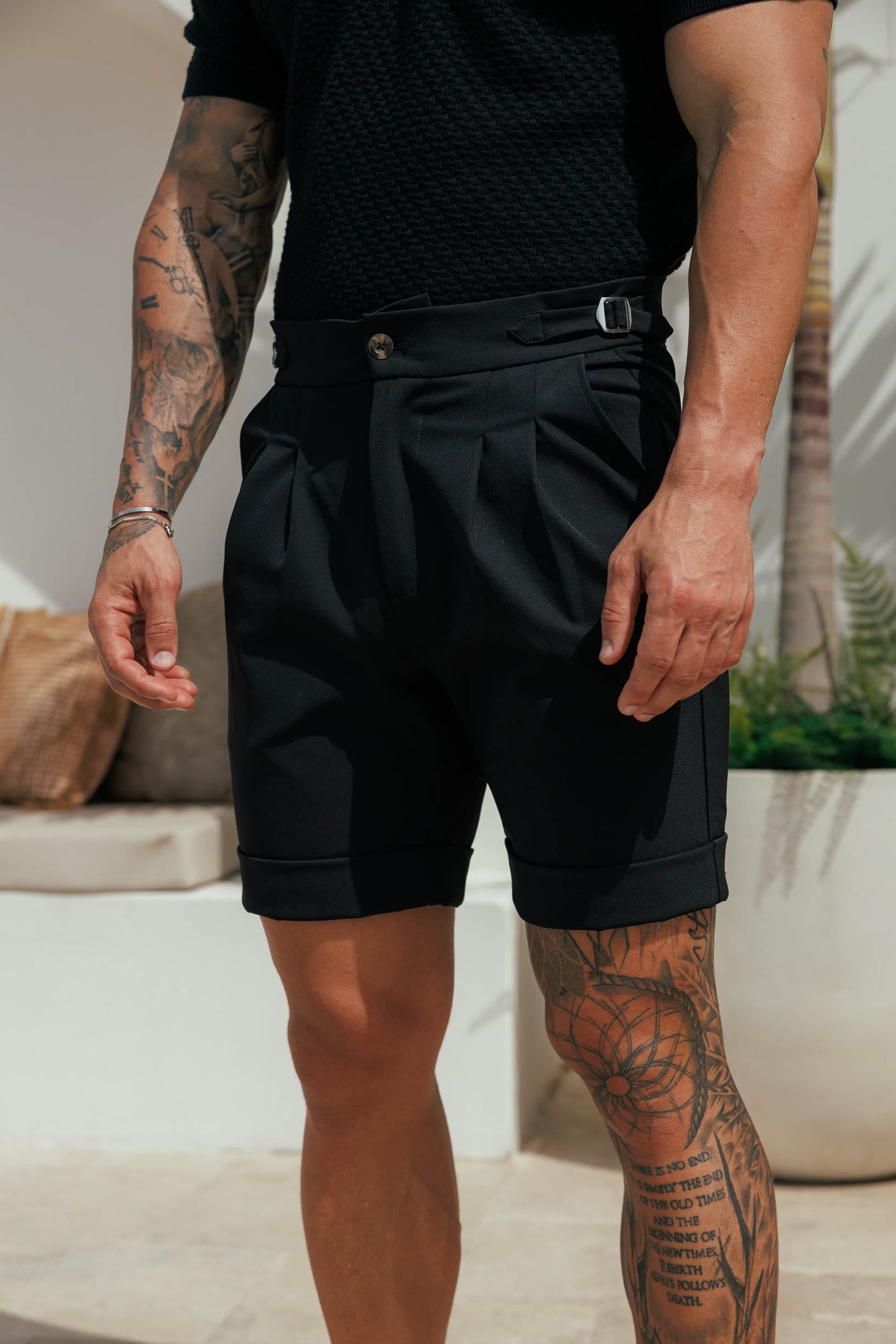 PREMIUM SIDE CINCH SHORT - BLACK
