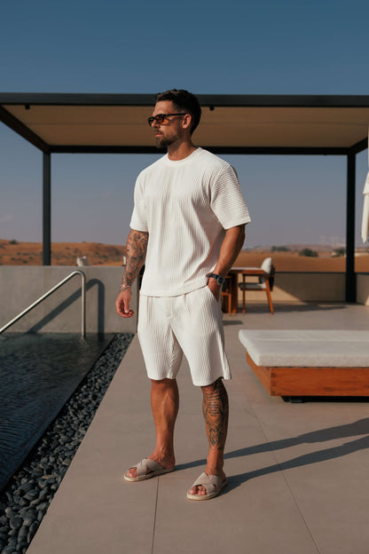 PLEATED SHORTS - BEIGE
