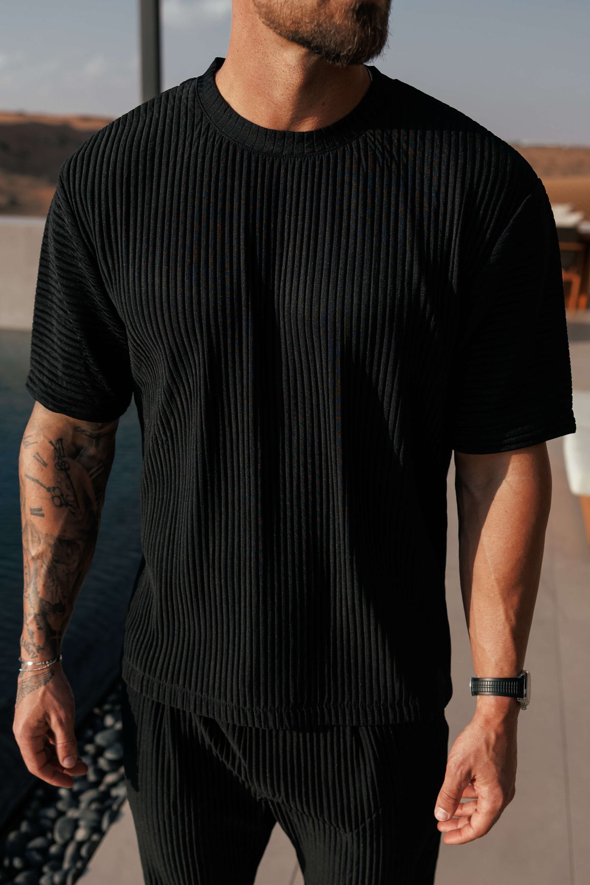 PLEATED T-SHIRT - BLACK