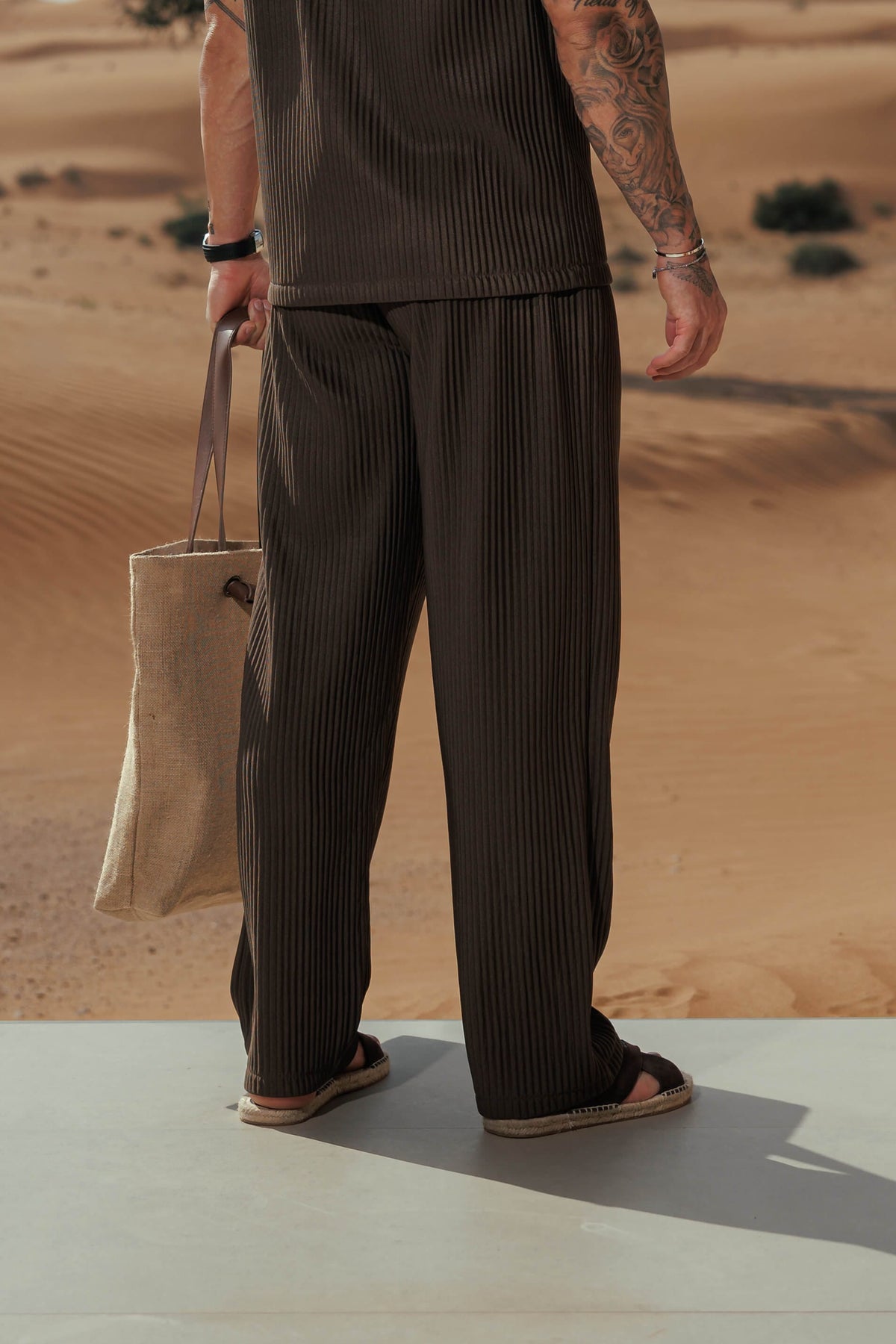 PLEATED TROUSER - BROWN