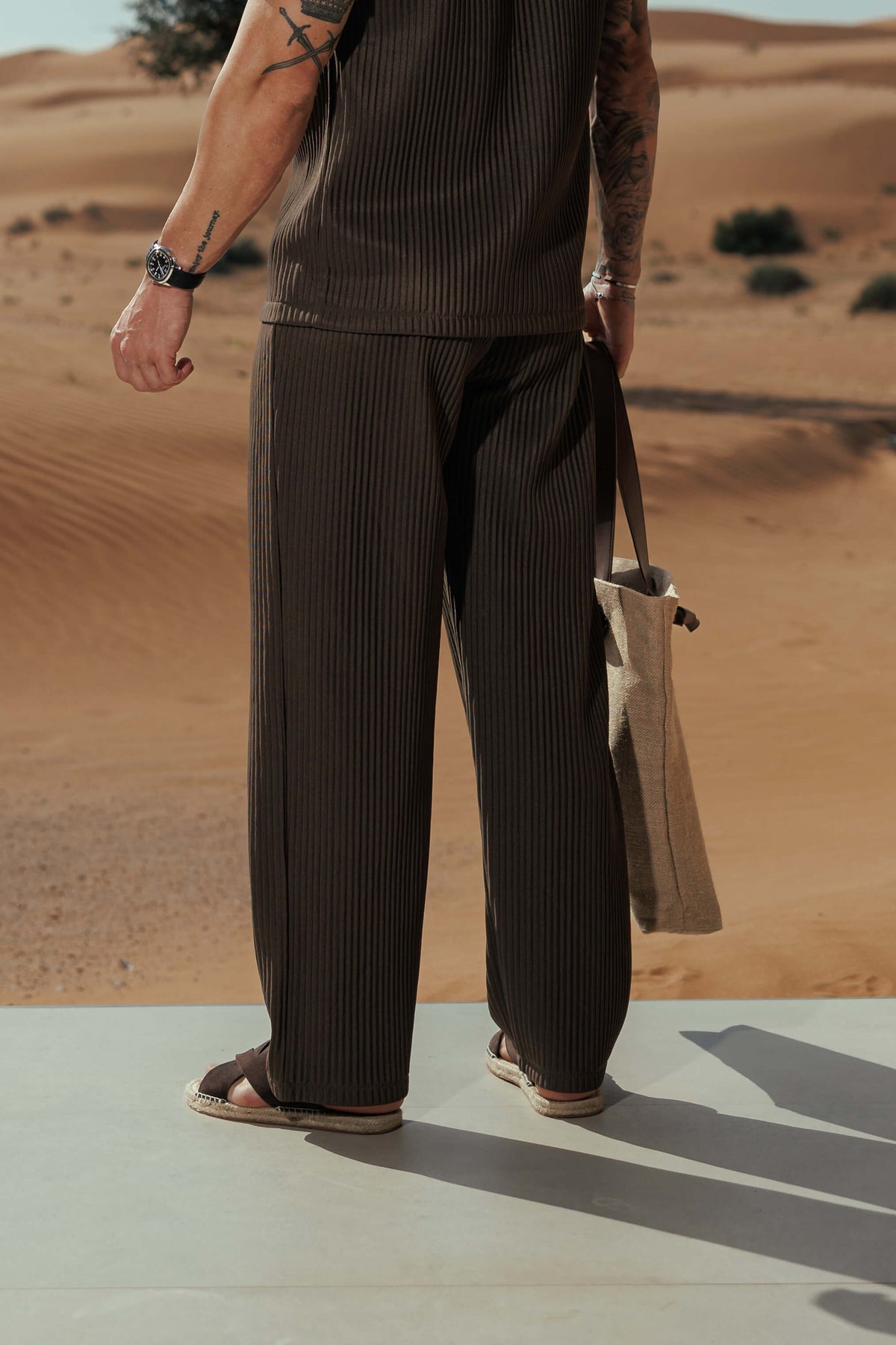 PLEATED TROUSER - BROWN