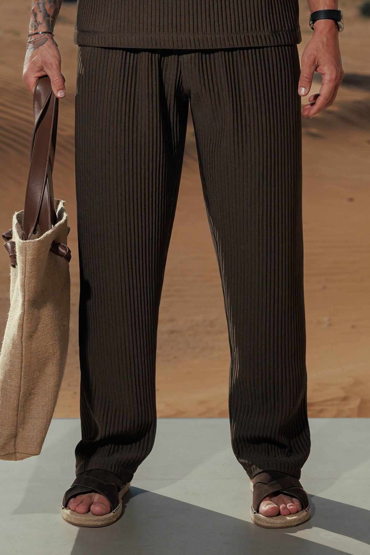 PLEATED TROUSER - BROWN