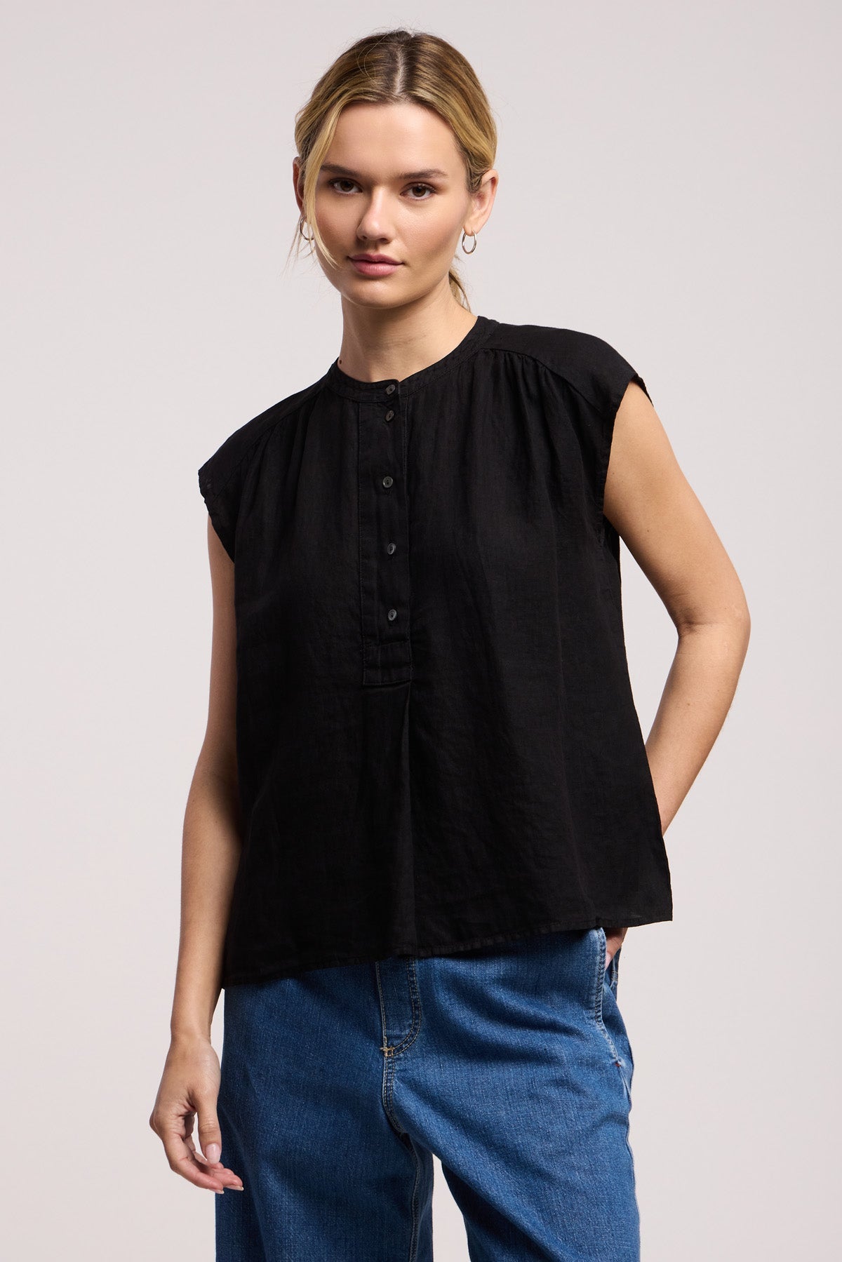 BEC LINEN TOP
